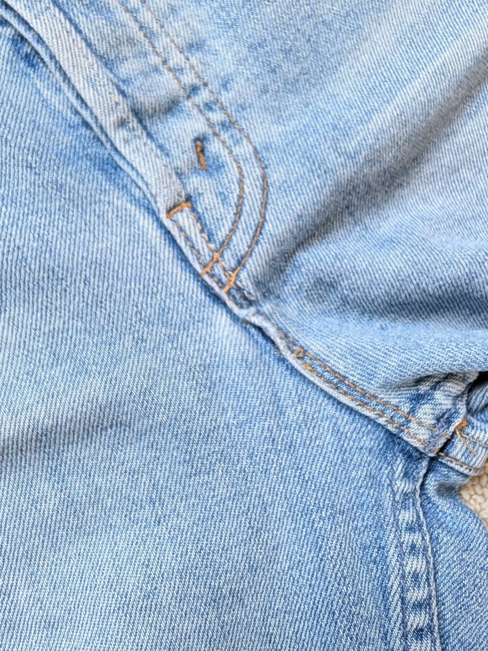 MOTHER Superior 25 The Tomcat Jeans in The Confession high rise distressed denim - Picture 12 of 12